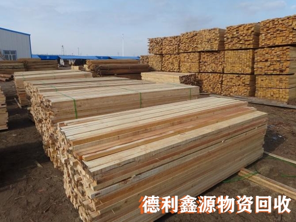 竹膠板回收電話(huà)，竹膠板價(jià)格，建筑跳板回收